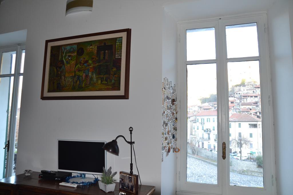 Al Ponte Vecchio Apartamento Dolceacqua Exterior foto